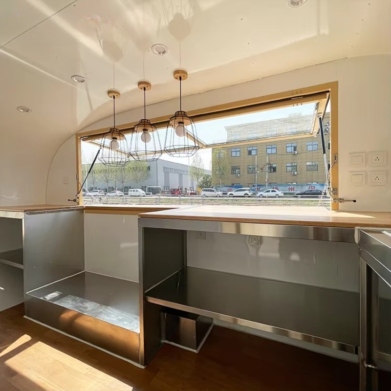 Remorque alimentaire mobile en - Coffee Equipment Service avis et prix